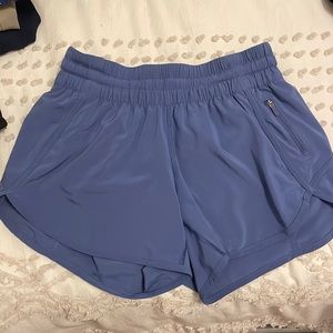Tracker shorts